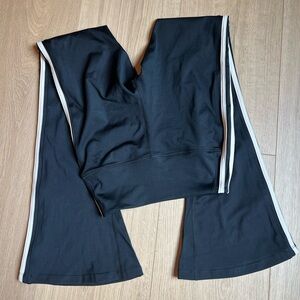 RAQUEL HIGH WAIST TECHFLEX
FLARE LEGGING